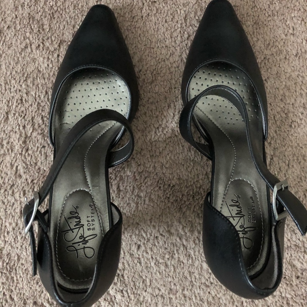 Life Stride Soft System High heals size 7